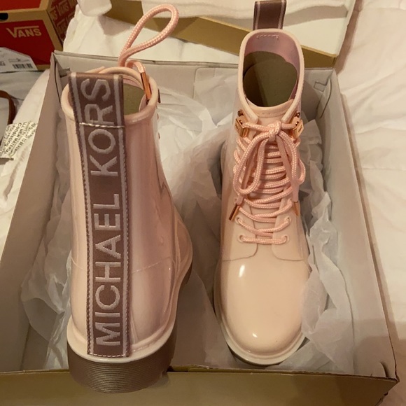 Michael Kors, size 6 , brand new - Picture 3 of 3